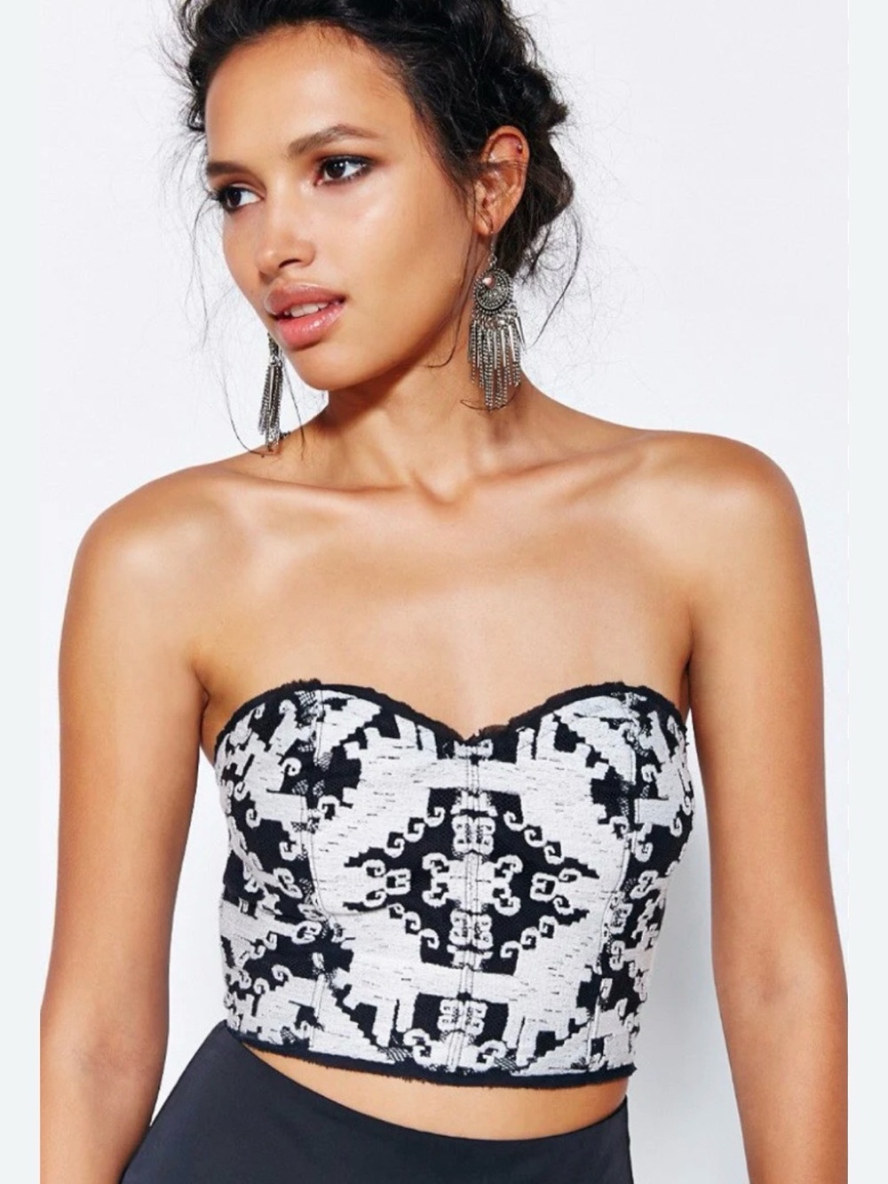 Urban Outfitters Ecote Bandeau Corset White and Black Non-Slip Size Medium NWT